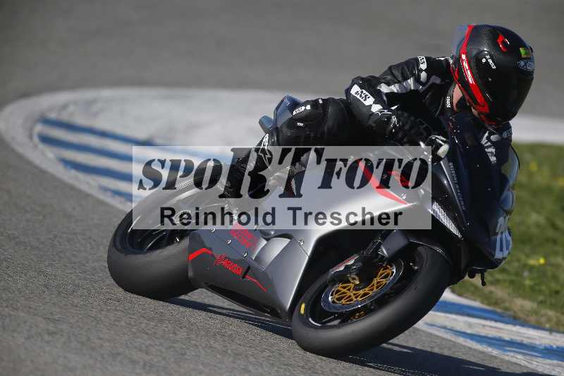 /Archiv-2024/01 26.-28.01.2024 Moto Center Thun Jerez/Gruppe gruen-green/229